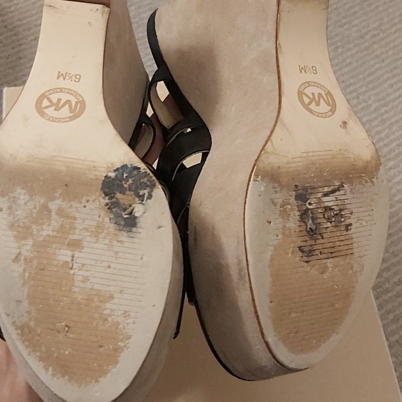 MICHAEL KORS Mariana Leather Wedge - Picture 3 of 3